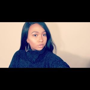 Meet your Posher, Felicia